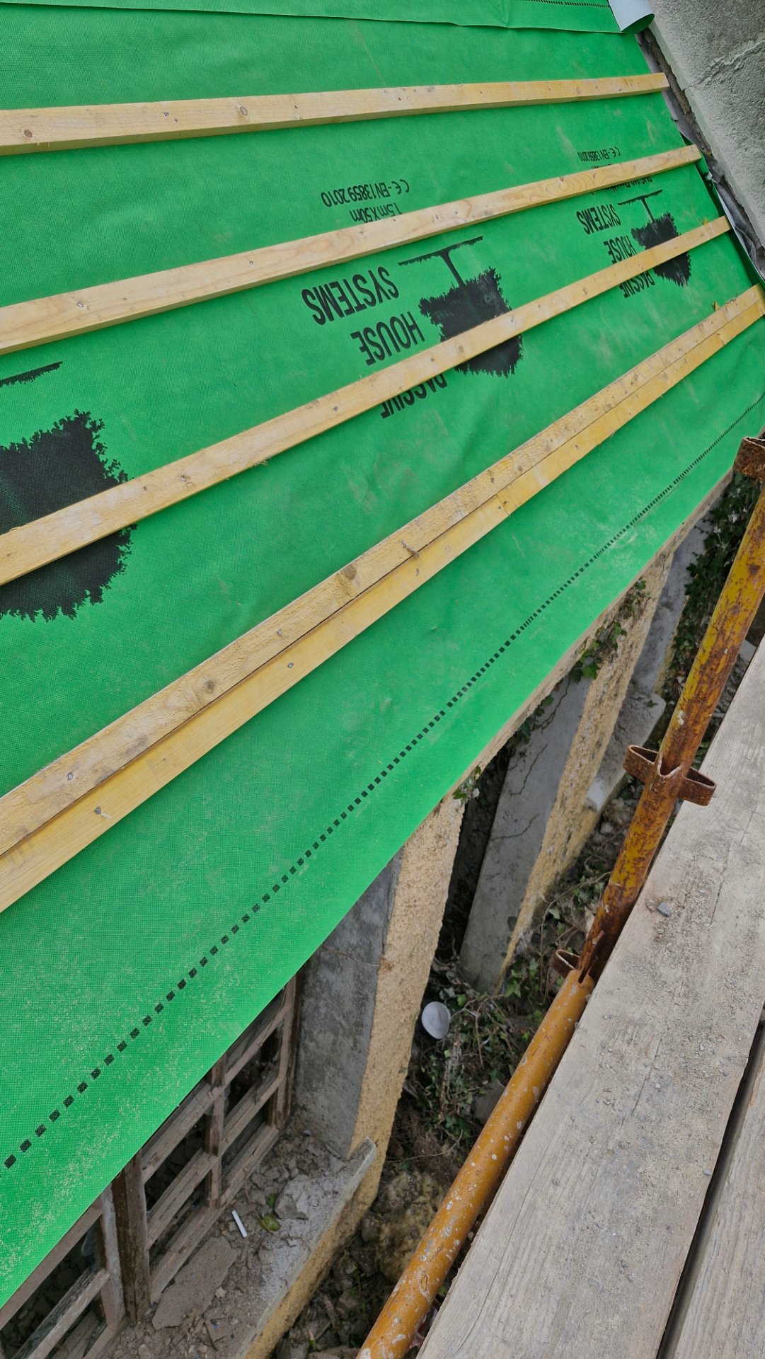 NOBLE ROOFING