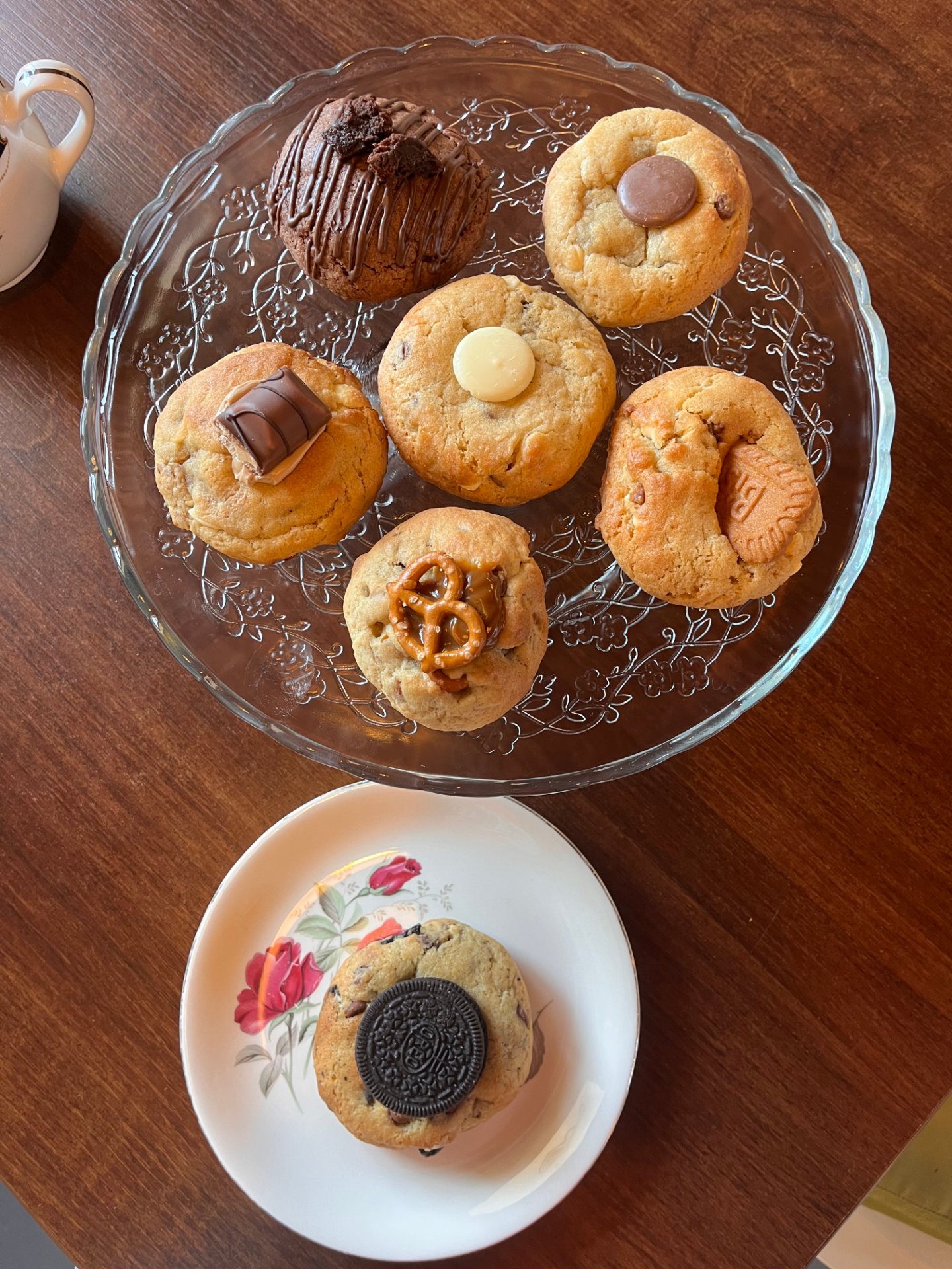 Aroma tearooms and cafe